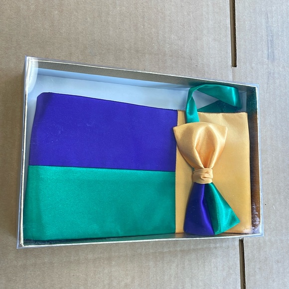 Mardi Gras Blocks Cummerbund and Bow Tie Set New